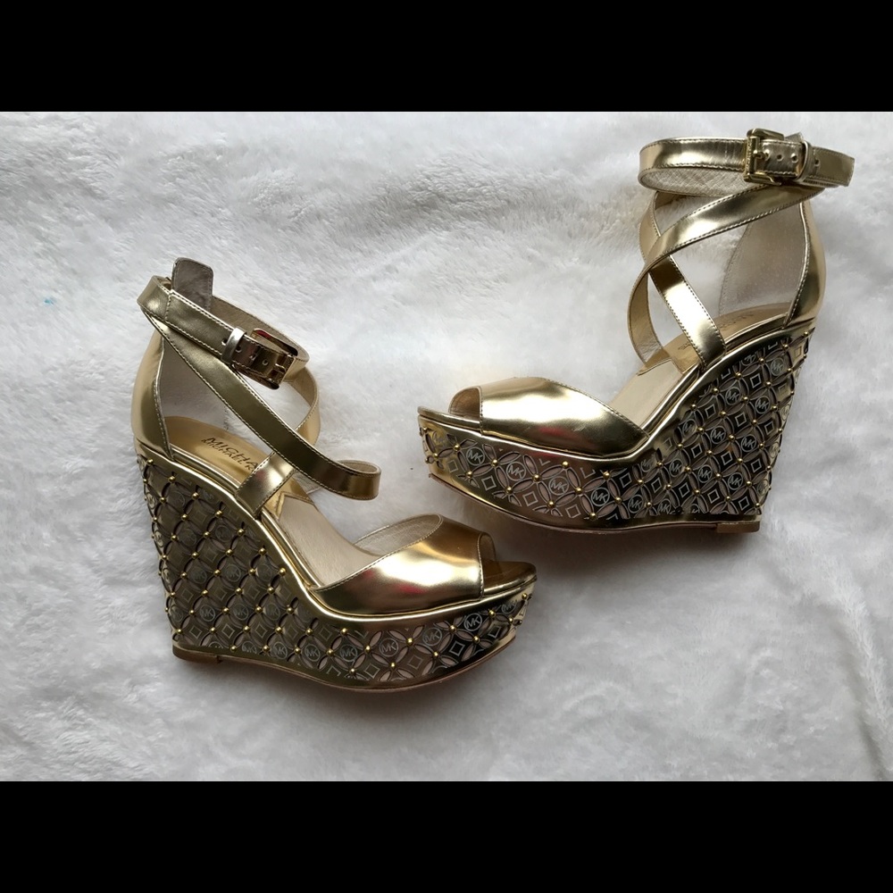 Michael Kors Gabriella Gold Wedge Sz 5.5